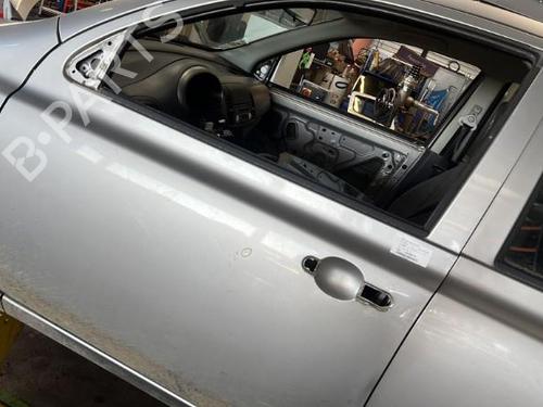 Used Left front door NISSAN MICRA III (K12) 1.2 16V (80 hp) 25360801