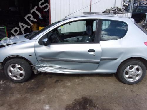 Left mirror PEUGEOT 206 Hatchback (2A/C) 2.0 HDI 90 | BP25373636C26 