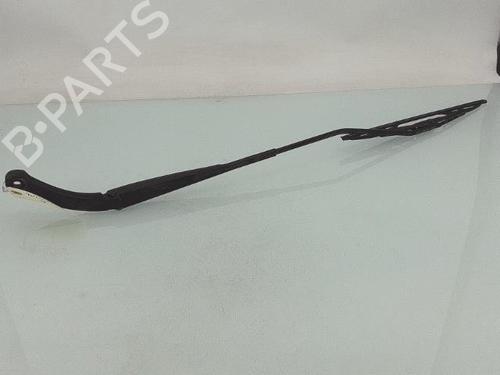 Used Front windshield wiper arm Front windshield wiper arm DACIA DOKKER MPV (KE_) 1.2 TCe (KEM0, KEAY) (115 hp) 28588571 28588571