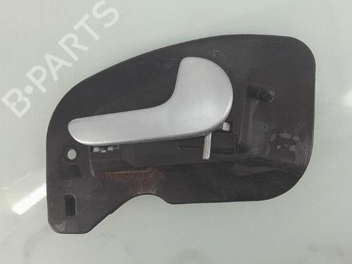 Used Front right interior door handle OPEL CORSA C (X01) 1.0 (F08, F68) (58 hp) 25935596