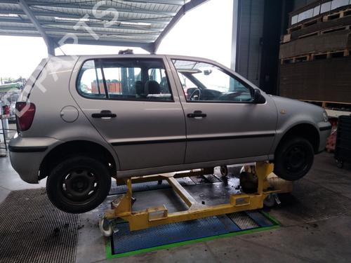 Front right lock VW POLO (6N2) 1.9 SDI | BP25360569C97 