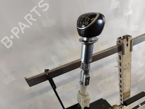 Used Gear lever Gear lever FIAT 500L (351_, 352_) 0.9 (199LYC1B) (105 hp) 40050929 40050929