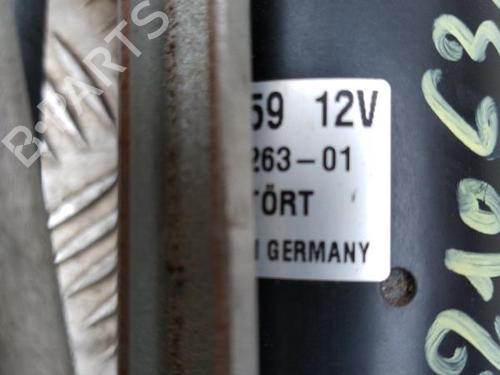 Used Front wipers mechanism BMW 3 Touring (E91) 325 d (197 hp) 25370105