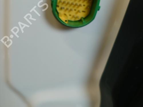 left-front-door-fiat-500l-351_-352_-2012-38009807 main image