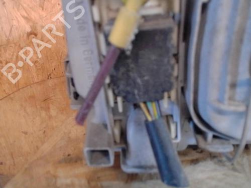 Scheinwerfer links für Scheinwerfer links MERCEDES-BENZ C-CLASS (W202) C 220 (202.022) (150 hp) 25367341 25367341