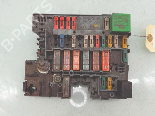 Used Fuse box PEUGEOT 206 Hatchback (2A/C) 1.9 D (69 hp) 32088956