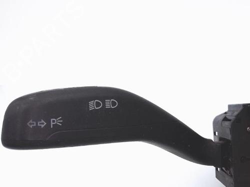 Used Steering column stalk VW POLO IV (9N_, 9A_) 1.4 16V (75 hp) 25366014