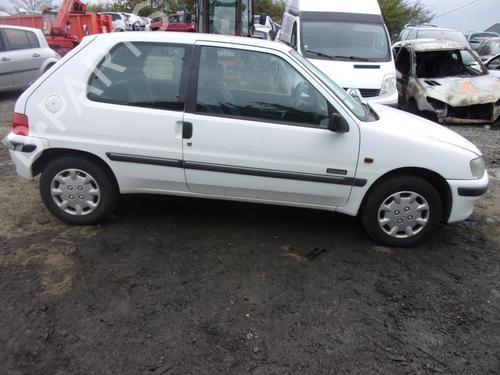 Right front fog light PEUGEOT 106 II (1A_, 1C_) 1.4 i | BP25367415C31 