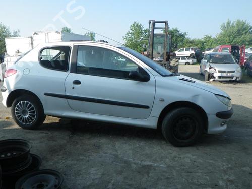 Højre foran tåkelykt PEUGEOT 206 Hatchback (2A/C) 1.4 HDi eco 70 | BP25350867C31 