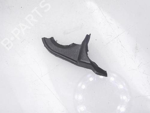 Used Right front fenders PEUGEOT 5008 (0U_, 0E_) 1.6 HDi (110 hp) 25350478