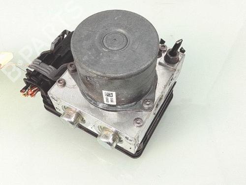 Used ABS pump FIAT 500L (351_, 352_) 1.3 D Multijet (199LXY1A, 199LXY11) (84 hp) 25368087