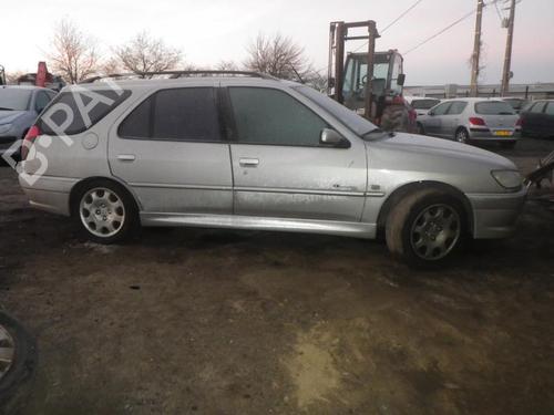 Right mirror PEUGEOT 306 Break (7E, N3, N5) 2.0 HDI 90 | BP25358134C27 