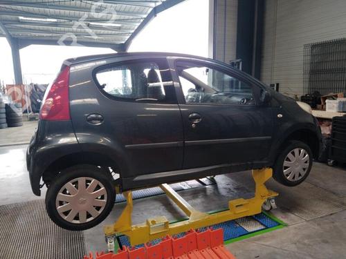 Right taillight PEUGEOT 107 (PM_, PN_) 1.4 HDi | BP25358281C35 