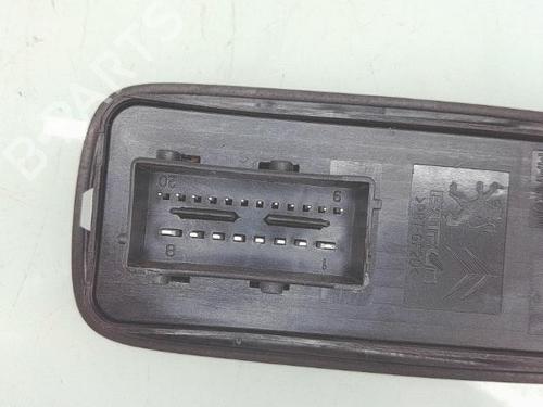 Left front window switch PEUGEOT 208 I (CA_, CC_) 1.2 THP 110 | BP29571313I27 