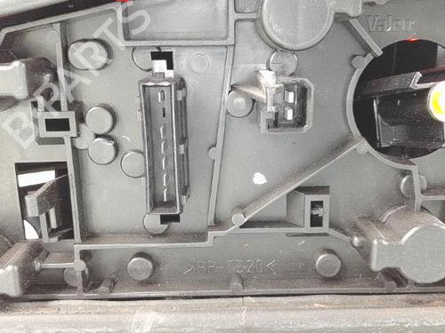 Farolim esquerdo Farolim esquerdo PEUGEOT 306 Hatchback (7A, 7C, N3, N5) 1.4 (75 hp) 25349445 25349445