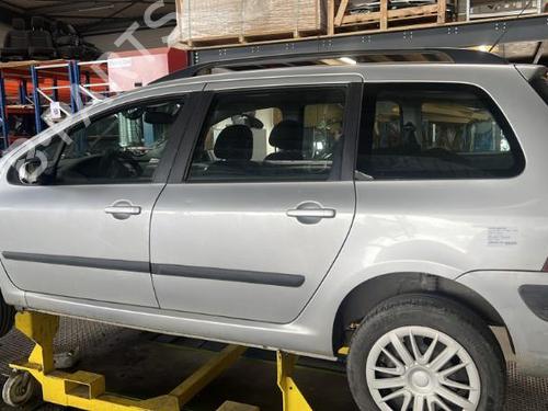 Mass air flow sensor PEUGEOT 307 Break (3E) 2.0 HDI 110 | BP25350327M95 - Image 7