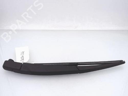 Used Rear windshield wiper arm RENAULT TWINGO II (CN0_) 1.5 dCi (CN0E) (64 hp) 25357244