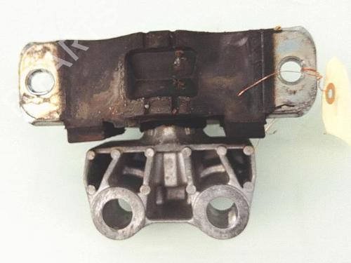 Used Engine mount Engine mount FIAT 500L (351_, 352_) 1.3 D Multijet (199LXY1A, 199LXY11) (84 hp) 25353664 25353664