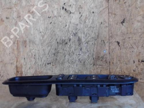 Used Switch Switch PEUGEOT 407 (6D_) 2.0 HDi 135 (6DRHRH, 6DRHRE, 6DRHRG, 6DRHRJ) (136 hp) 25358659 25358659