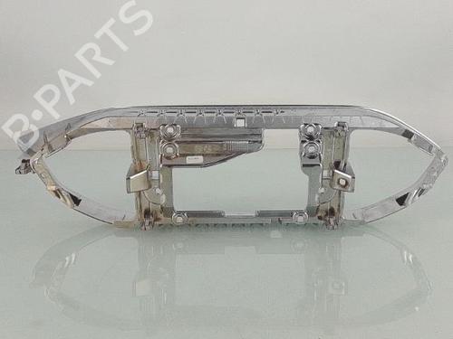 Used Middle console Middle console PEUGEOT 308 II (LB_, LP_, LW_, LH_, L3_) 1.6 THP 125 (125 hp) 26967111 26967111