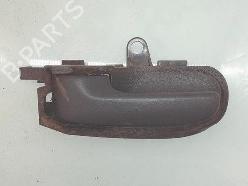 Puxador interior trás esquerdo PEUGEOT 107 (PM_, PN_) 1.4 HDi (54 hp) 31083992