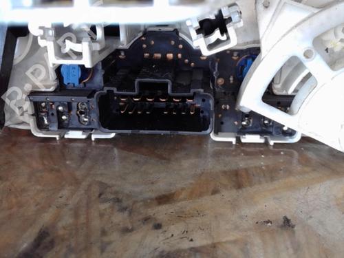Used Climate control NISSAN MICRA III (K12) 1.2 16V (80 hp) 25355764