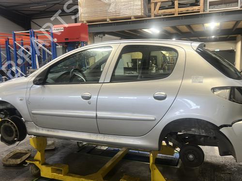 Starter PEUGEOT 206+ (2L_, 2M_) 1.4 HDi eco 70 | BP25372081M8 