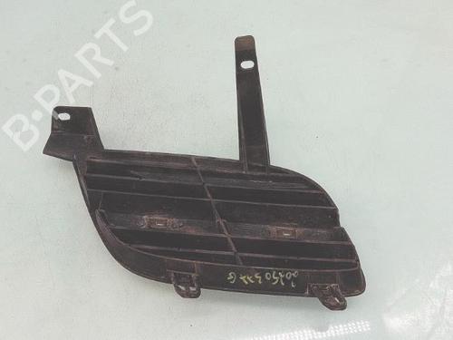 grille-nissan-almera-ii-hatchback-n16-2000-34117168 main image