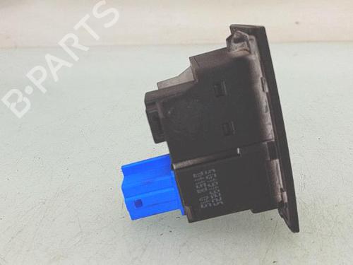Used Warning switch Warning switch VW GOLF VII (5G1, BQ1, BE1, BE2) 2.0 TDI (150 hp) 39725122 39725122
