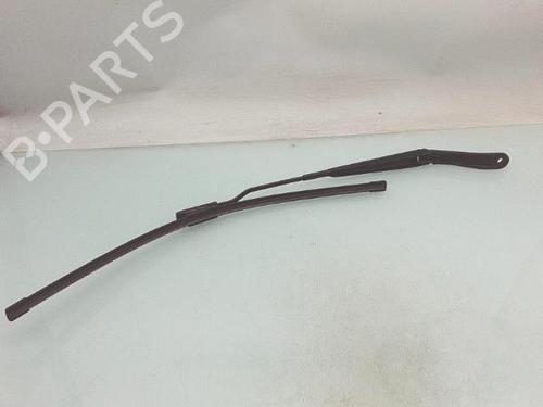 Used Front windshield wiper arm Front windshield wiper arm CITROËN C3 II (SC_) 1.2 VTi 82 (82 hp) 39583339 39583339