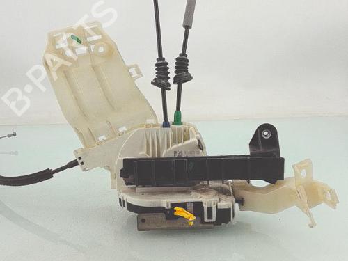 Cerradura puerta delantera izquierda FIAT 500X (334_) 1.6 D Multijet (334AXA1B, 334AXA11) (120 hp) 30527756