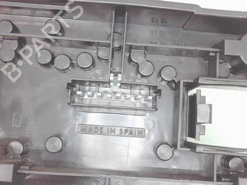 Used Lamp holder Lamp holder RENAULT CLIO I (B/C57_, 5/357_) 1.2 (5/357Y, 5/357K) (58 hp) 33237717 33237717