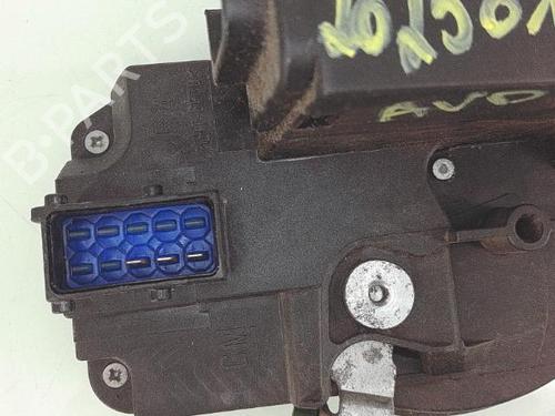 Front right lock OPEL CORSA C (X01) 1.3 CDTI (F08, F68) | BP25352080C97 