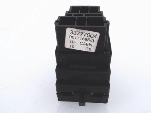 Used Switch Switch PEUGEOT 306 Hatchback (7A, 7C, N3, N5) 1.9 D (68 hp) 25369524 25369524