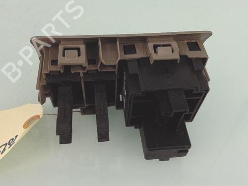 Headlight switch RENAULT CLIO III (BR0/1, CR0/1) 1.2 16V (BR02, BR0J, BR11, CR02, CR0J, CR11) | BP26500016I24 