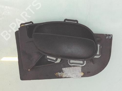 Venstre fortil invendig håndtag PEUGEOT 206 Hatchback (2A/C) 2.0 HDI 90 (90 hp) 31342435