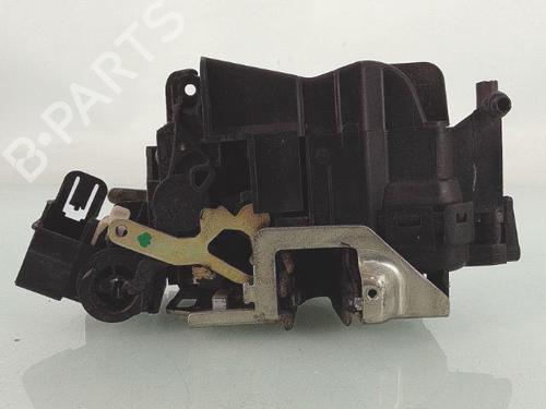 Used Front left lock MERCEDES-BENZ E-CLASS (W210) E 220 CDI (210.006) (125 hp) 27284553