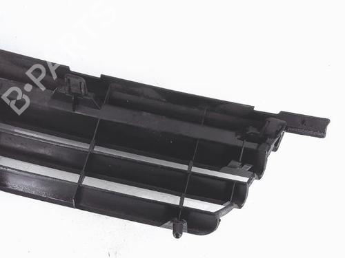 Used Grille VW POLO III (6N1) 60 1.4 (60 hp) 25354503