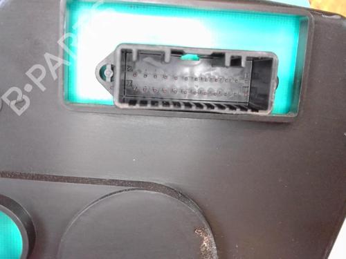 Instrument cluster DACIA SANDERO 1.4 (BS0C, BS0A, BS0G, BS1F, BS0E) | BP25366827C47 