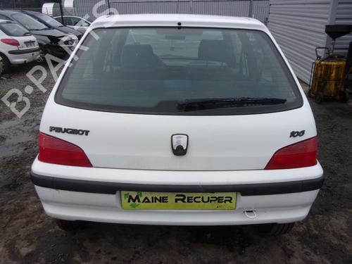 Right front fog light PEUGEOT 106 II (1A_, 1C_) 1.4 i | BP25367415C31 