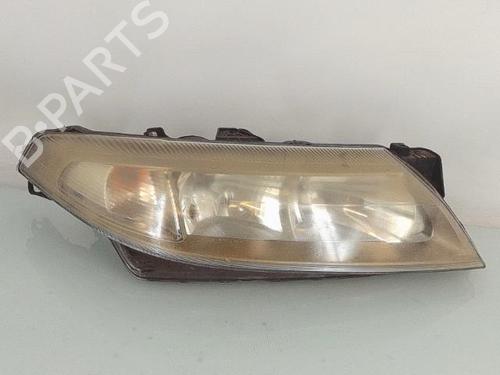 Used Right headlight Right headlight RENAULT LAGUNA II (BG0/1_) 3.0 V6 24V (BG01, BG02, BG0D, BG0Y) (207 hp) 27972751 27972751