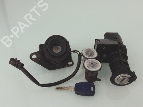 Used Ignition barrel FIAT PUNTO (188_) 1.2 60 (188.030, .050, .130, .150, .230, .250) (60 hp) 25359926