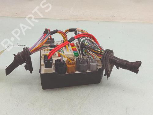 Used Fuse box Fuse box RENAULT MEGANE III Hatchback (BZ0/1_, B3_) [2008-2026] 35989478 35989478