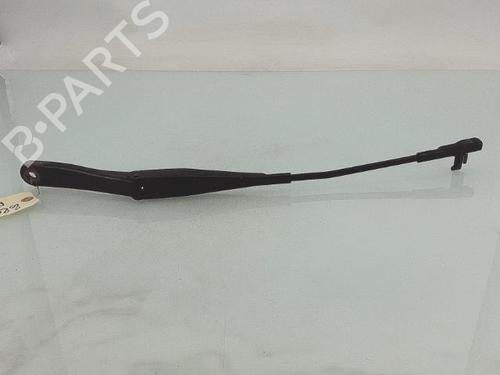 Used Front windshield wiper arm OPEL ASTRA H (A04) 1.3 CDTI (L48) (90 hp) 28429234