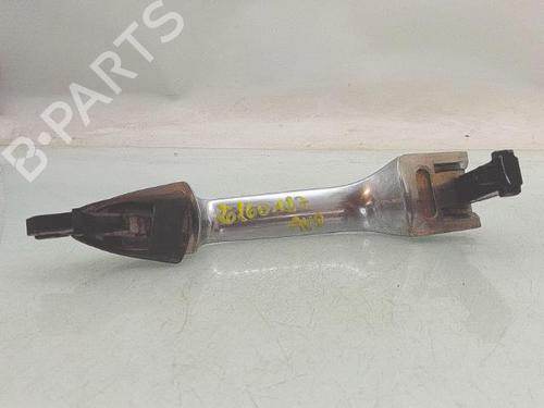 Used Front right exterior door handle Front right exterior door handle 37092397 37092397