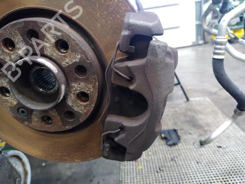 Højre bremsekaliber foran FIAT 500X (334_) 1.6 D Multijet (334AXA1B, 334AXA11) (120 hp) 30491324