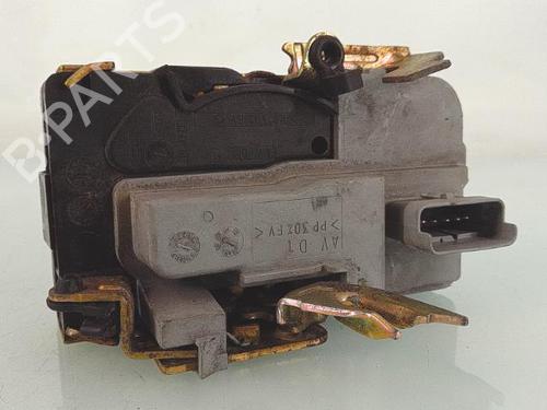 Used Front right lock CITROËN XSARA (N1) 2.0 HDi 90 (90 hp) 27539864