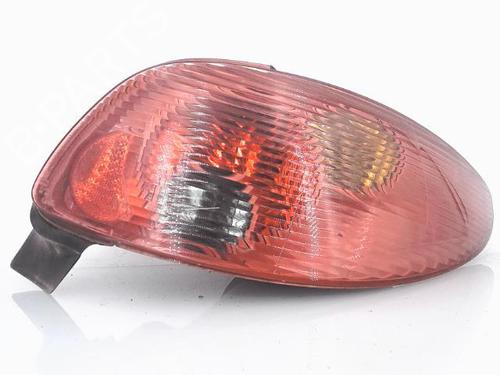 Høyre baklys PEUGEOT 206 Hatchback (2A/C) 1.4 i (75 hp) 25363287