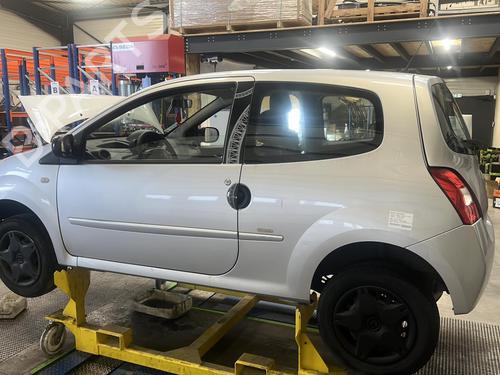 Front left window mechanism RENAULT TWINGO II (CN0_) 1.5 dCi (CN0E) | BP25353278C22 - Image 4