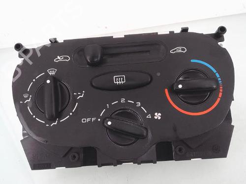Used Climate control PEUGEOT 206 Hatchback (2A/C) 1.4 i (75 hp) 25360205